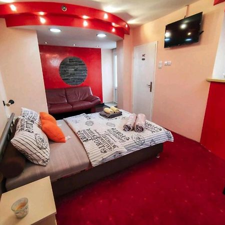 S. A. L. Prenociste Apartment Becicherecul Mare Exterior foto