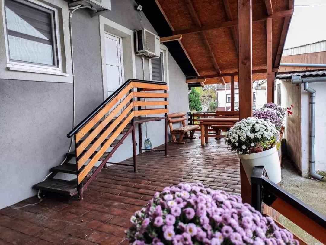 S. A. L. Prenociste Apartment Becicherecul Mare Exterior foto