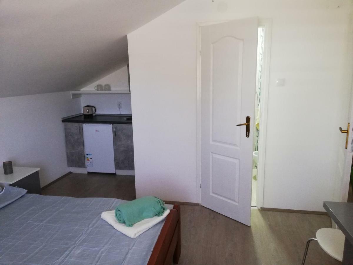S. A. L. Prenociste Apartment Becicherecul Mare Exterior foto