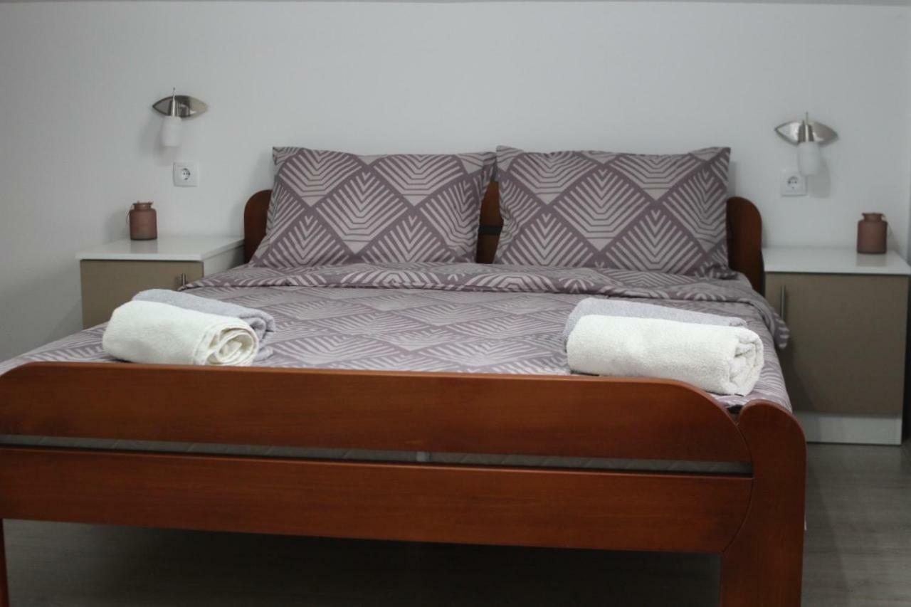 S. A. L. Prenociste Apartment Becicherecul Mare Exterior foto